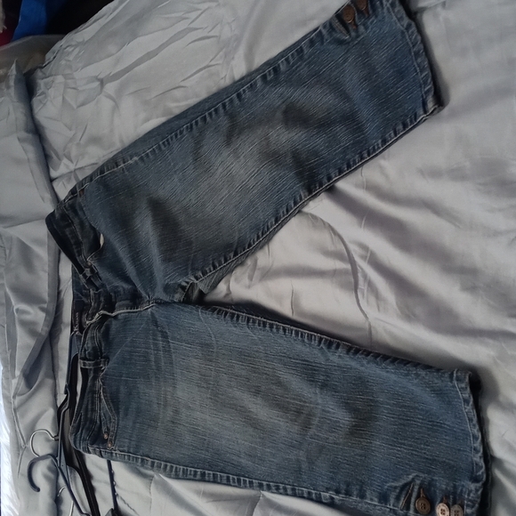 Women jean capris - Picture 1 of 6